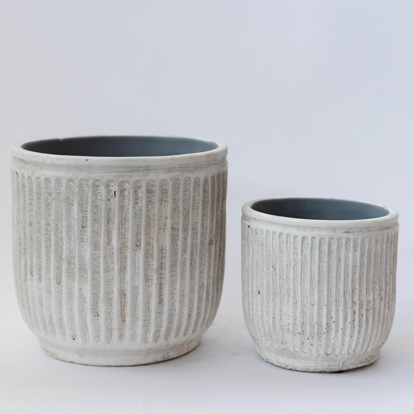 Rough Textured Vertical Lines Washed Gray Planters
