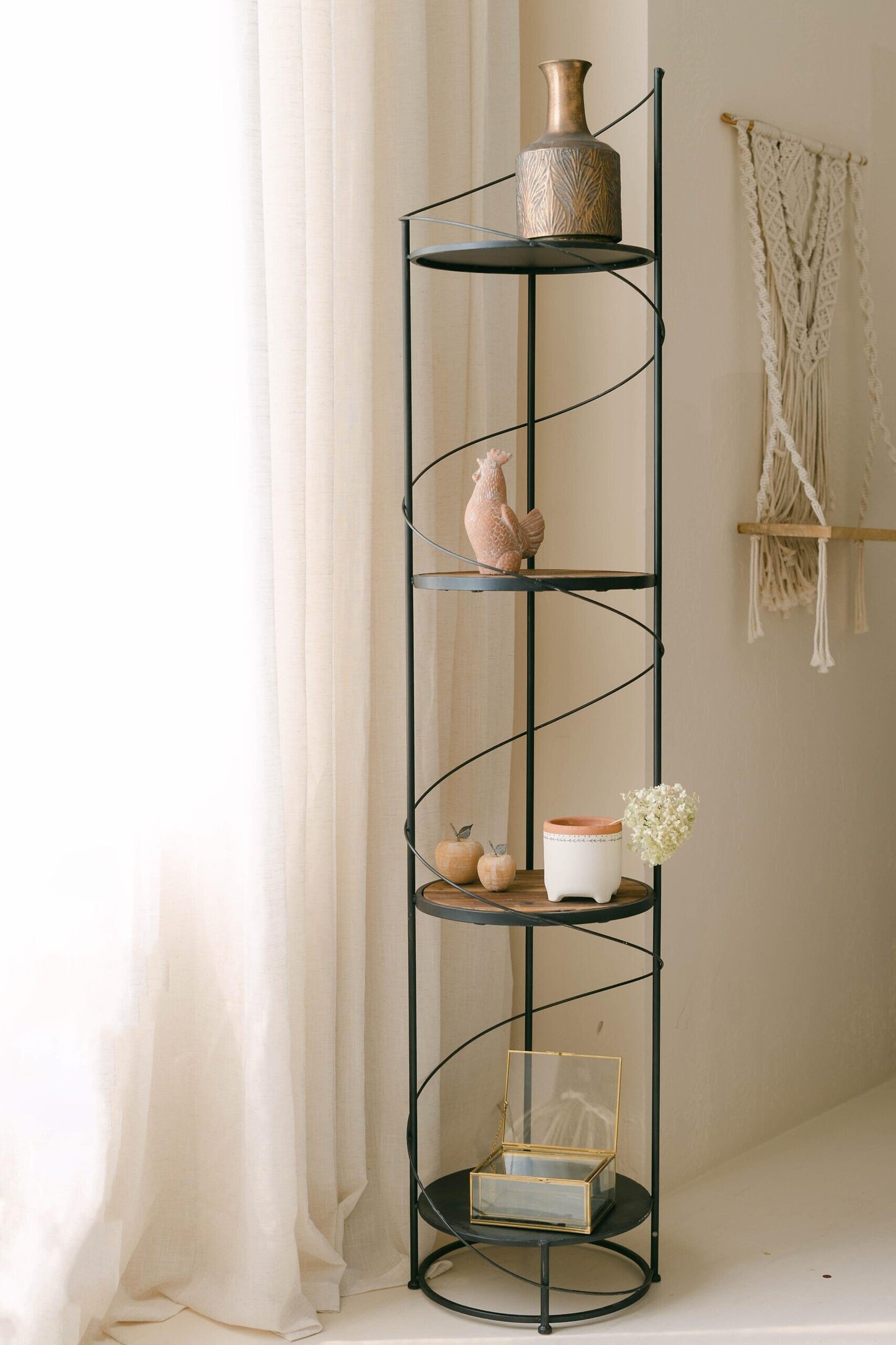 Spiral Stand