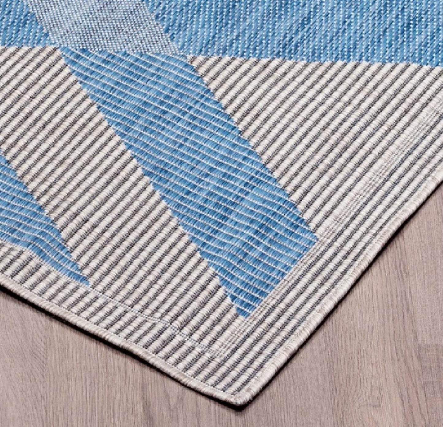 Carnival Indoor-Outdoor Gray And Blue Rug