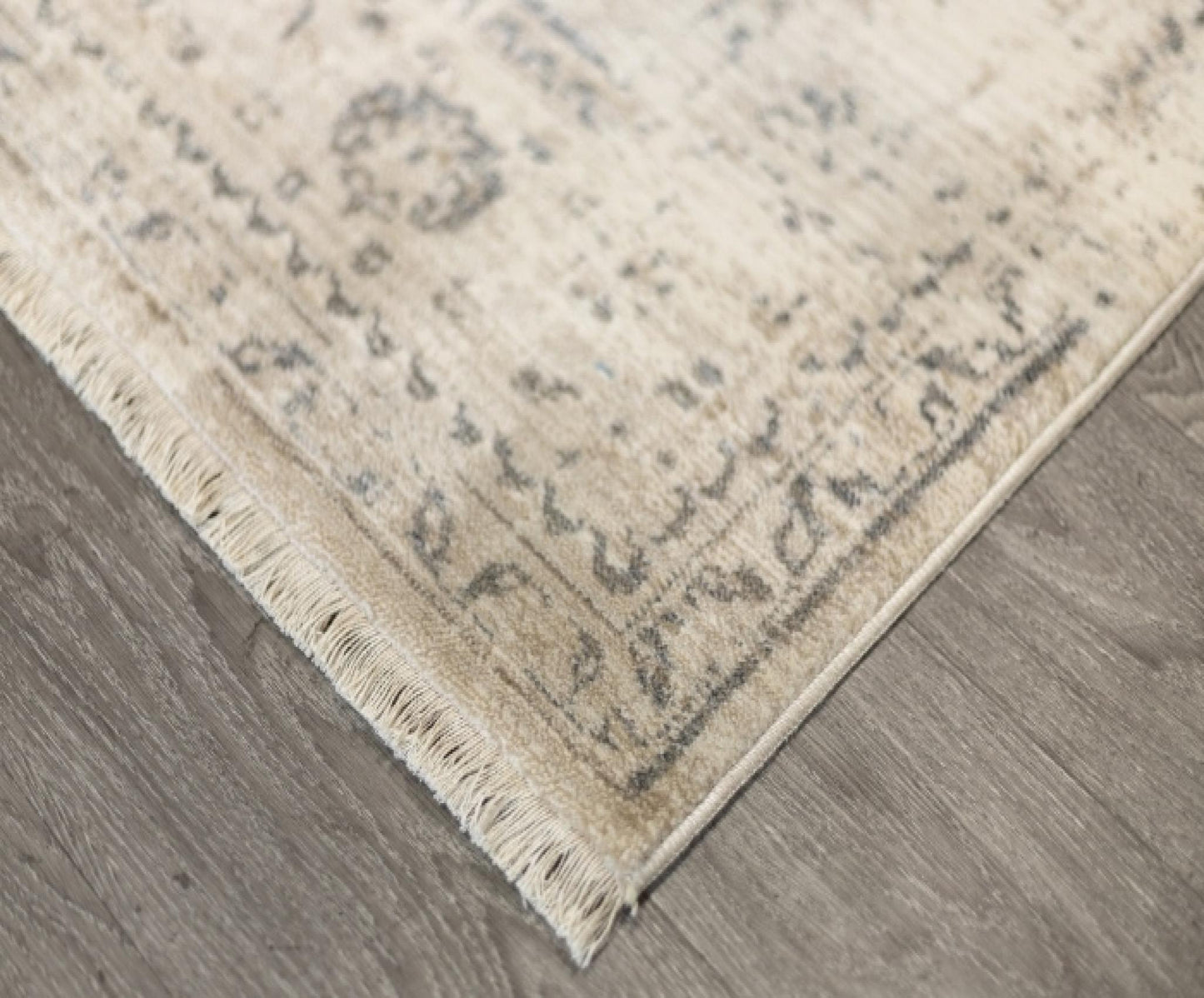 Heirloom Transitional Cream Rug