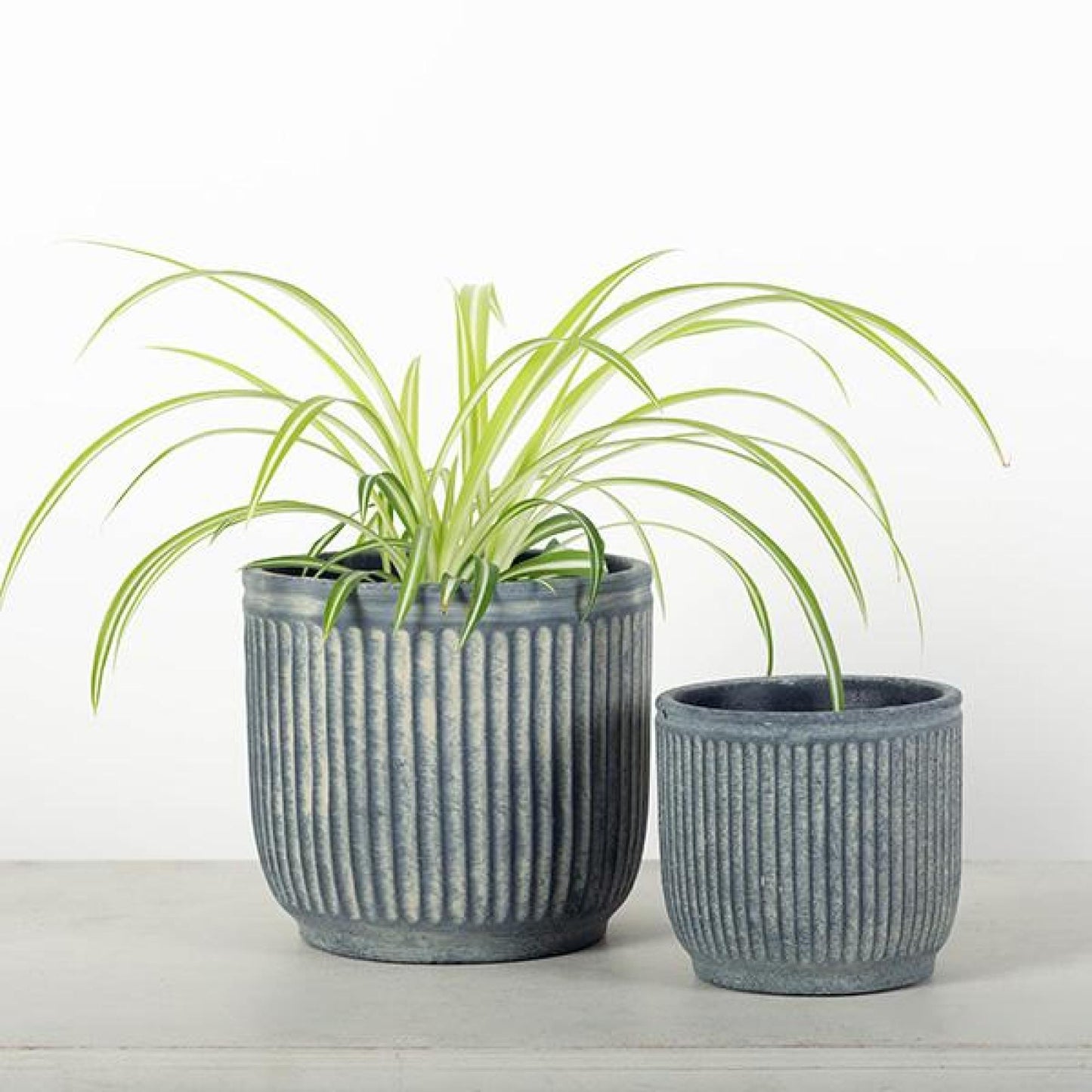 Set Of 2 Rough Textured Vertical Lines Washed Blue Planters