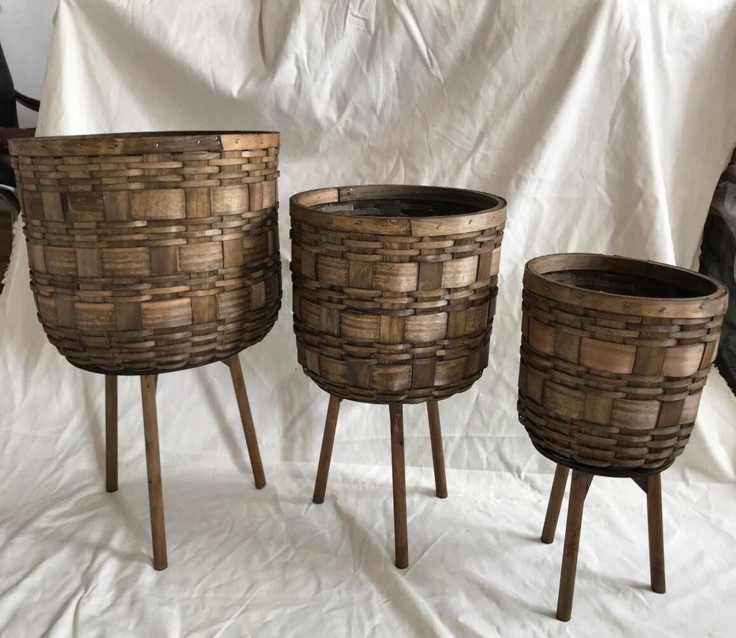 Set Of 3 Dark Brown Baskets On Wooden Legs Plant Stand