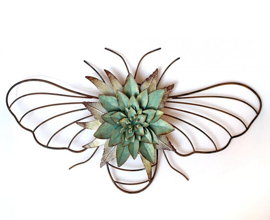 Metal Bee Outline With Floral Centre Wall Decor