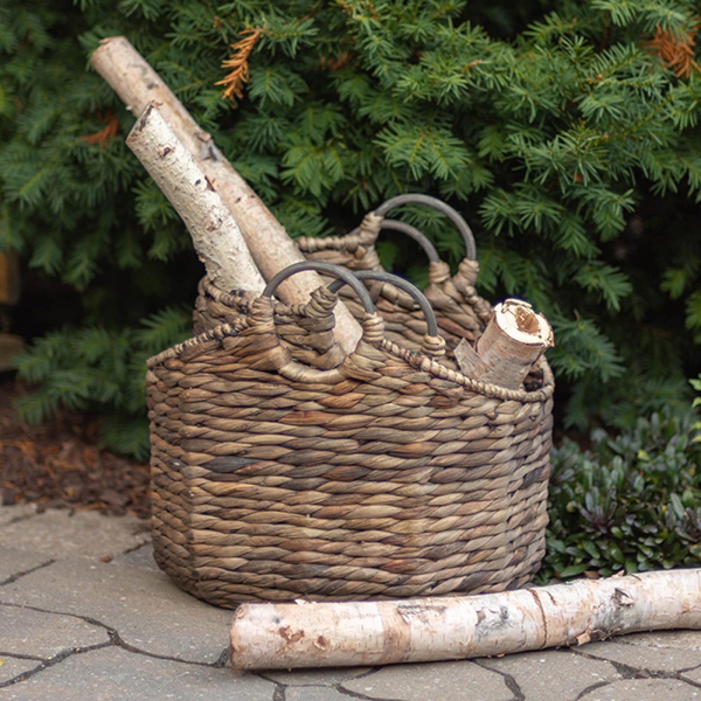 Set Of 2 Bankuan Leaves With Handles Baskets