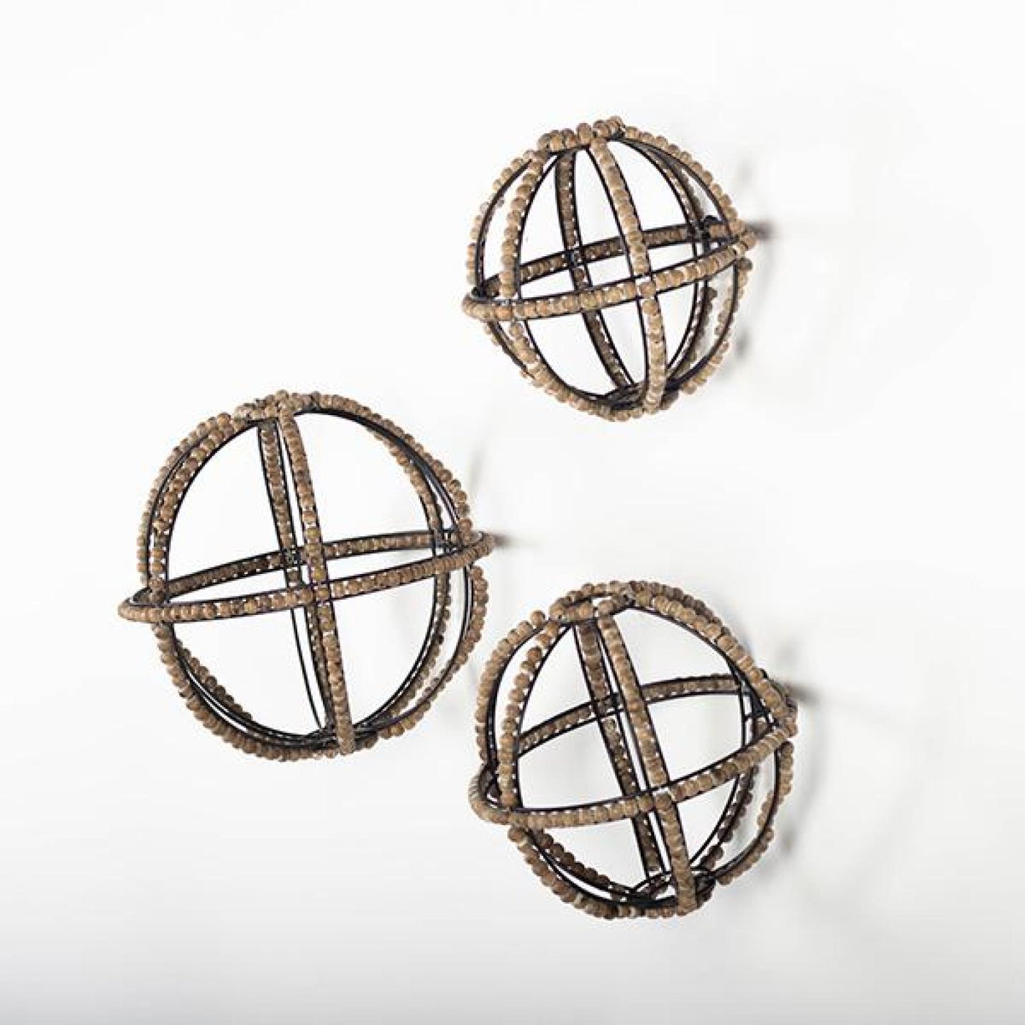 Set Of 3 Metal Frames With Wooden Balls Sphere Decorations